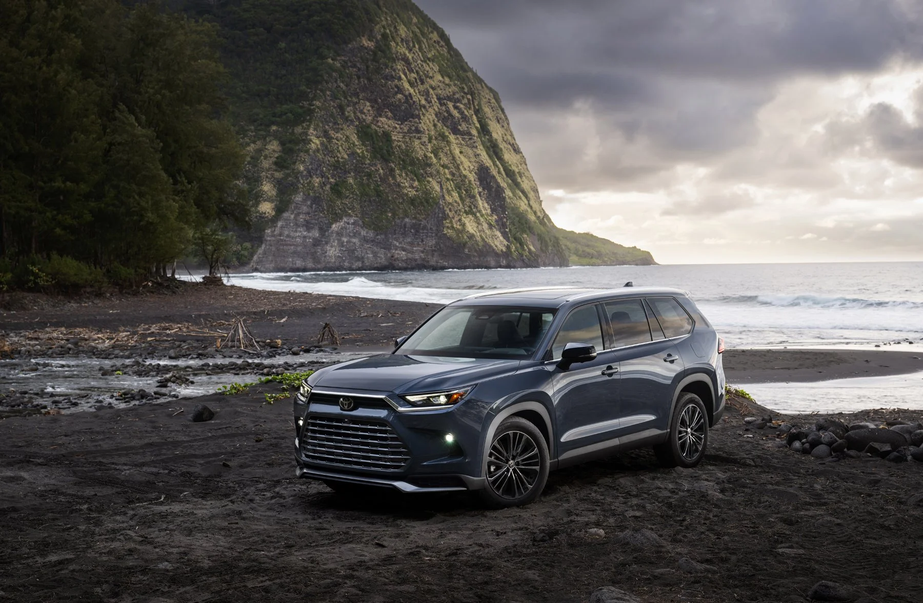 Toyota Grand Highlander Press Launch — Nathan Leach-Proffer